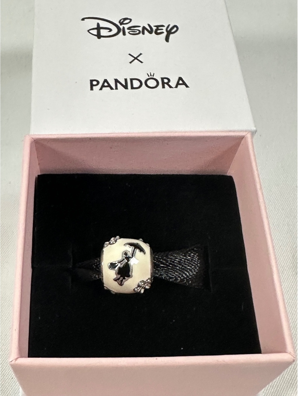 Disney x Pandora Mary Poppins Charm Bead